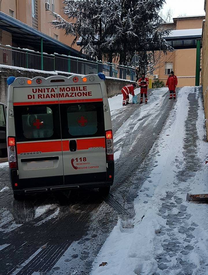 ambulanza neve